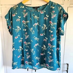 Forever 21 Floral blouse Size S